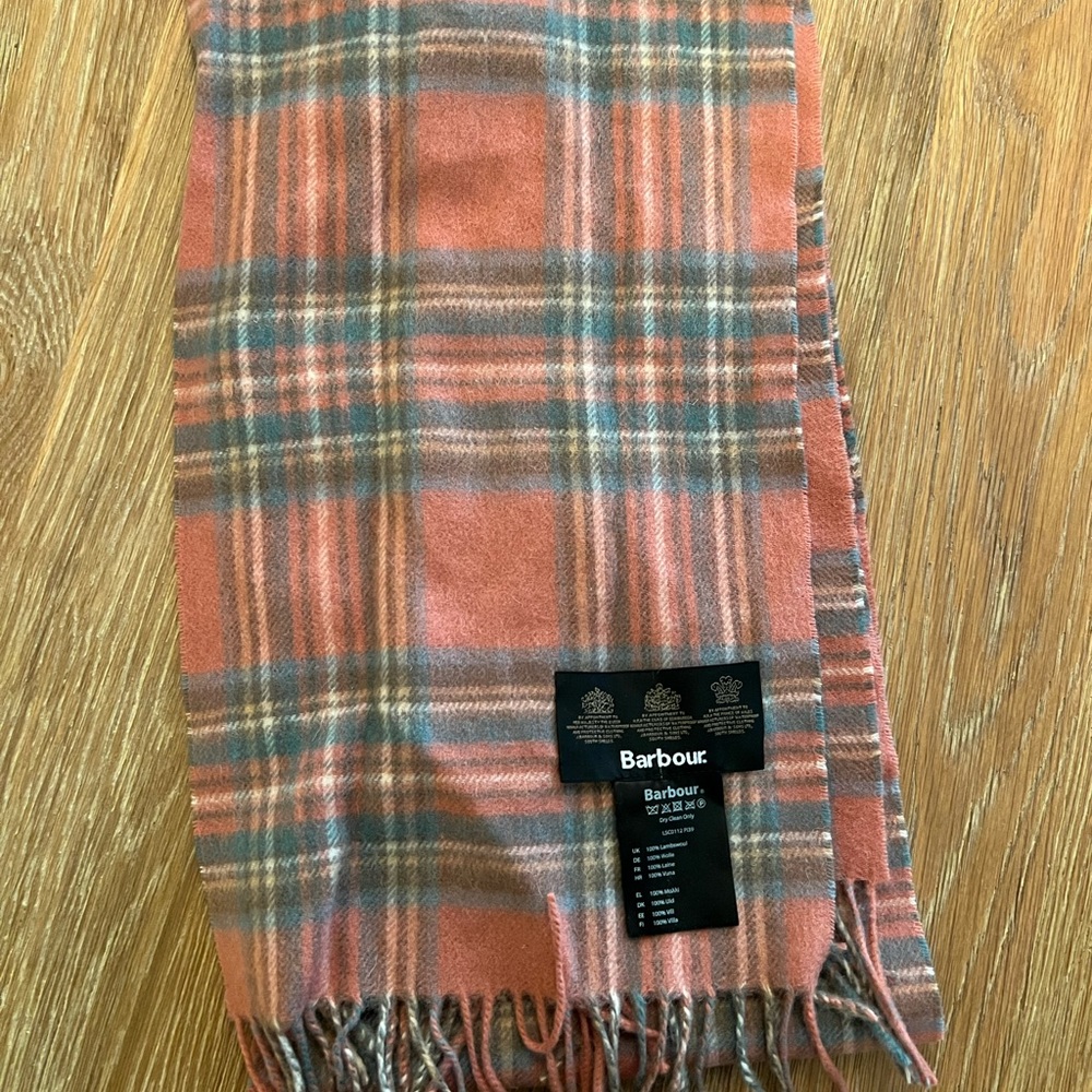 Barbour scarf